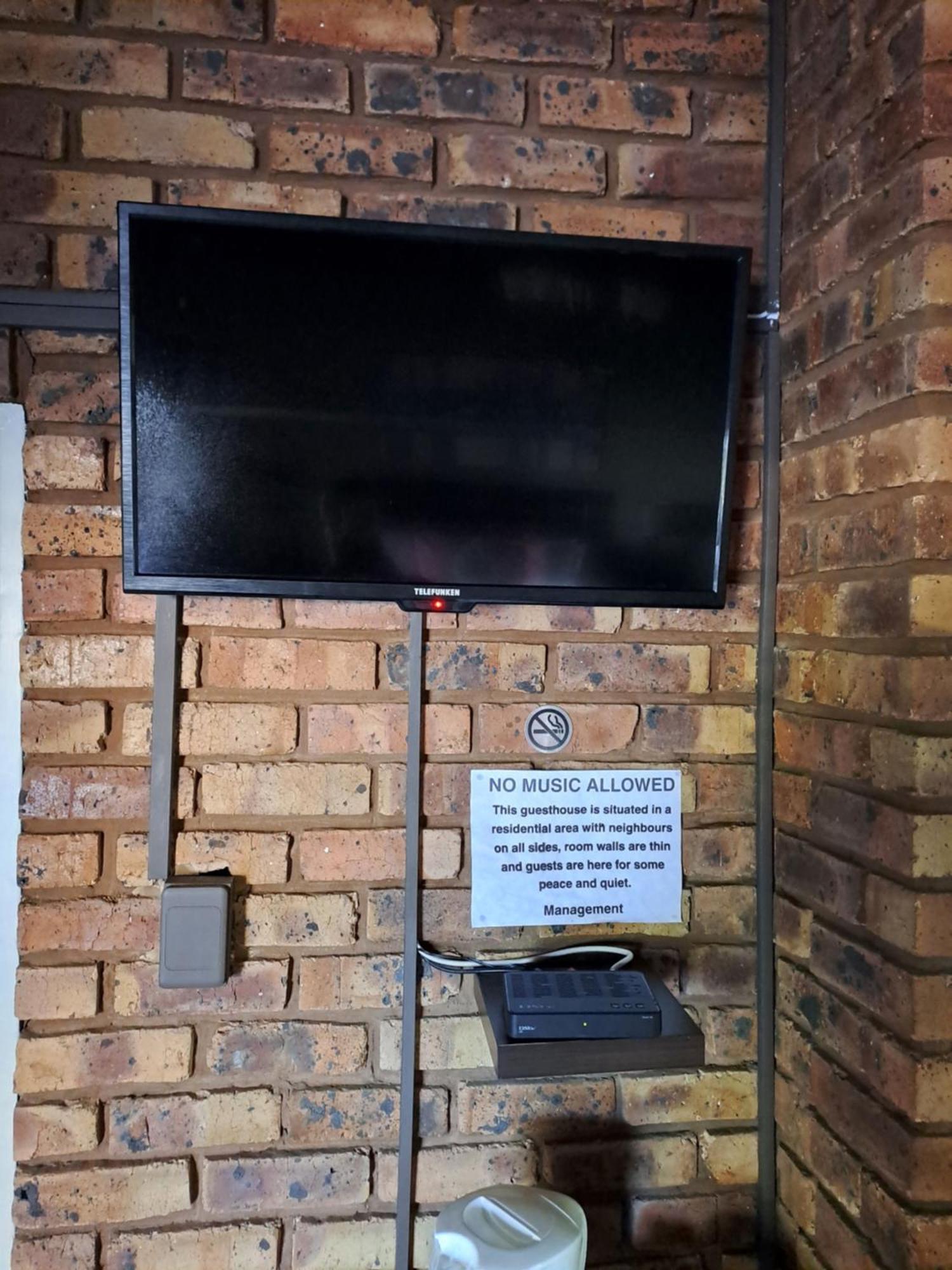 Belle Vue Guesthouse Hartbeespoort Buitenkant foto