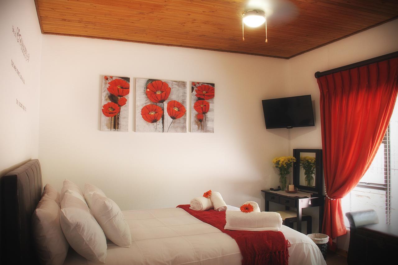 Belle Vue Guesthouse Hartbeespoort Buitenkant foto