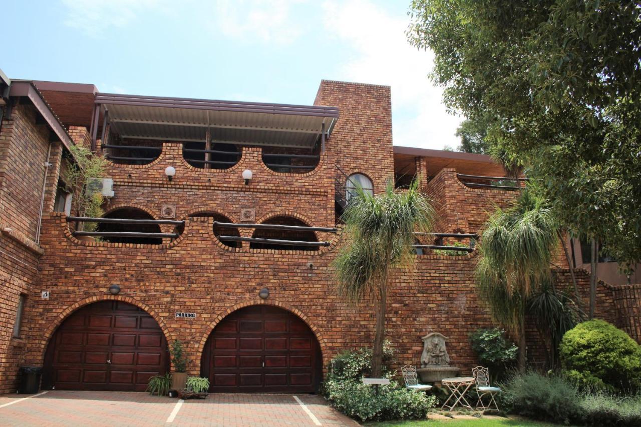 Belle Vue Guesthouse Hartbeespoort Buitenkant foto