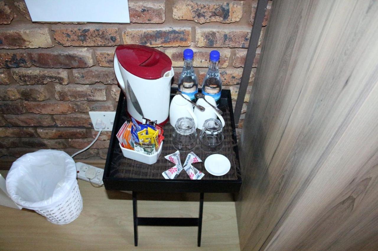 Belle Vue Guesthouse Hartbeespoort Buitenkant foto